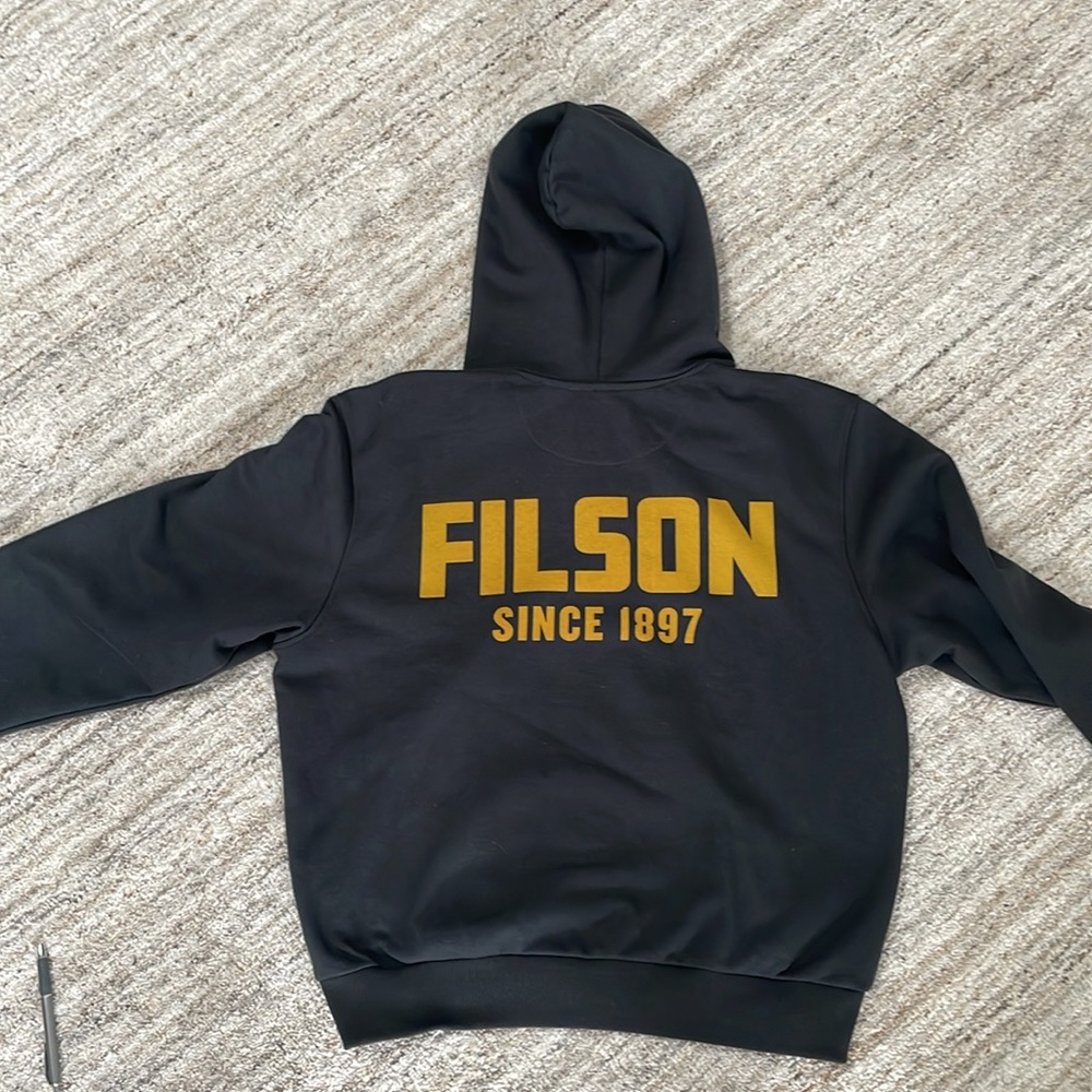 Filson zip up hoody. Great condition. Worn a couple times. No tears or stains.